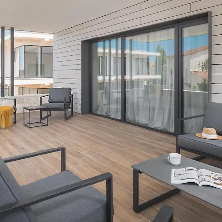 Golden Shine Hébergement de vacances *