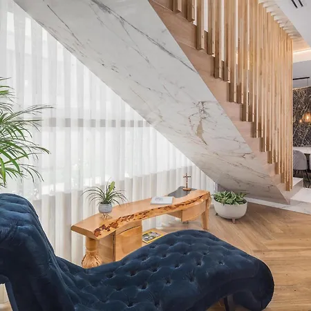 Golden Shine بوريتش